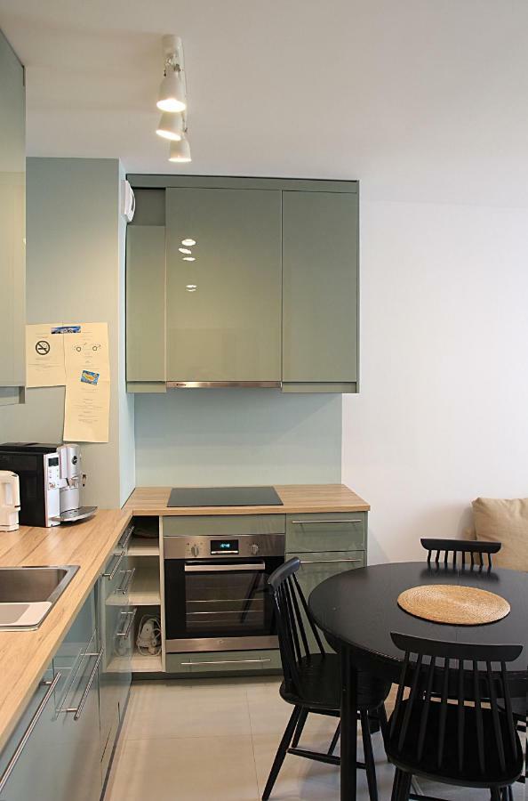 Shoq Studio Nice Apartment With Private Parking Krakkó Kültér fotó